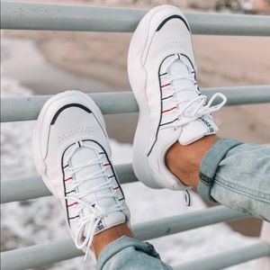 K-SWISS CR-Castle Sneakers, White, Mens 10.5